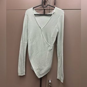 Lululemon sweater top